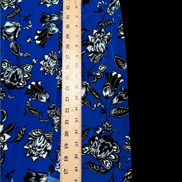 NWT Vince Camuto Wrap Dress - Picture 10 of 10